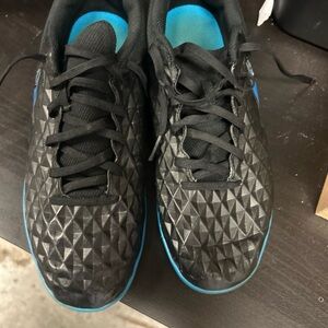 Nike Tiempo Legend 8 CLUB TF Men's Turf Soccer Cleats Size 9.5